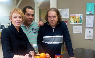 Les membres du club réapprennent à envisager l’avenir avec des activités collectives et des ateliers professionnels.
